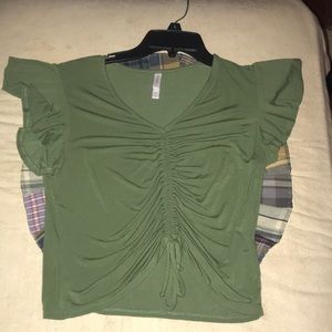 Green cap sleeve top